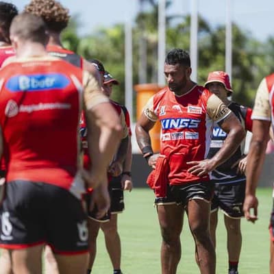 Molo to debut for Dolphins after double injury blow