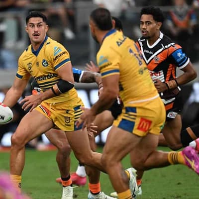 Brown goes offline as Moses return lifts NRL's $14m man