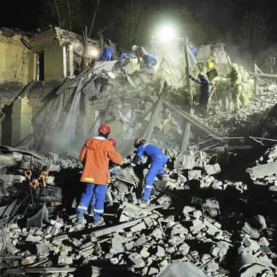 Russia, Ukraine trade blame over faltering peace moves