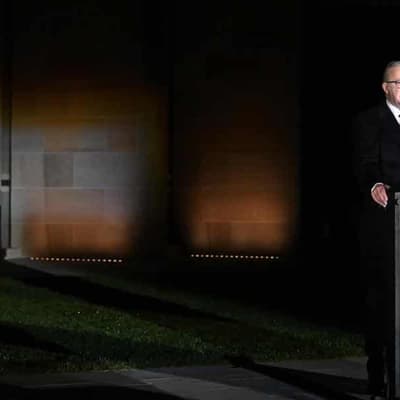 Politics put aside as leaders pay respect on Anzac Day