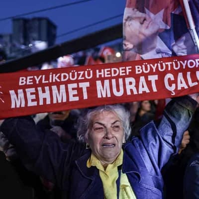 Dozens arrested as Istanbul mayor investigation deepens