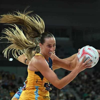 Lightning crush Firebirds in Queensland netball derby