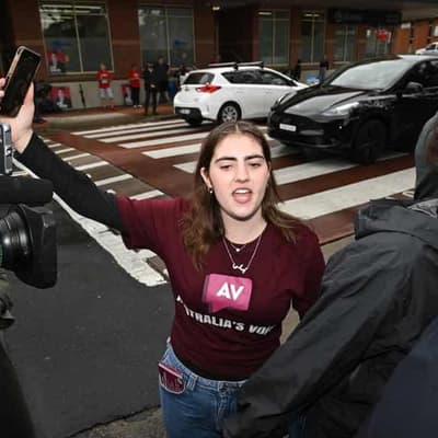 'Complicit in genocide': PM heckled by senate candidate