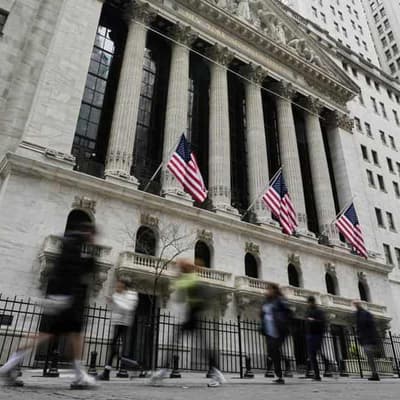 US economy contracts 0.3 per cent in the first quarter