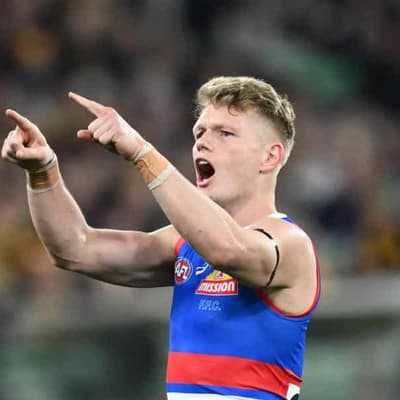Treloar back for Bulldogs against Power