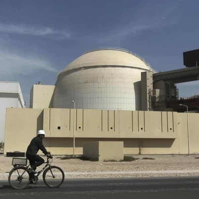 Sanctions threat on Iran oil as nuclear talks postponed