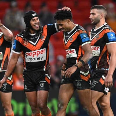 Bizarre runaway try puts Tigers on path to Magic win