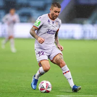 Glory apologise to fans after season-ending win