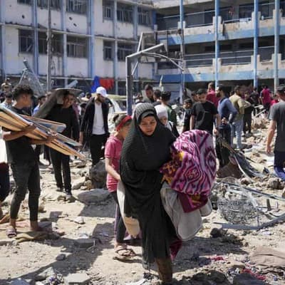 Strikes kill dozens in Gaza as new Israeli push nears