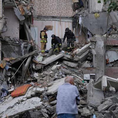 'Farce': Ukraine says Russia violating own ceasefire