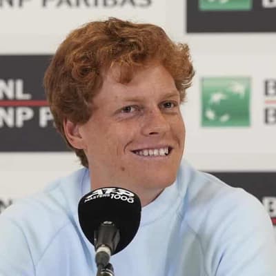 Sinner coach Cahill urged to stay on for years more