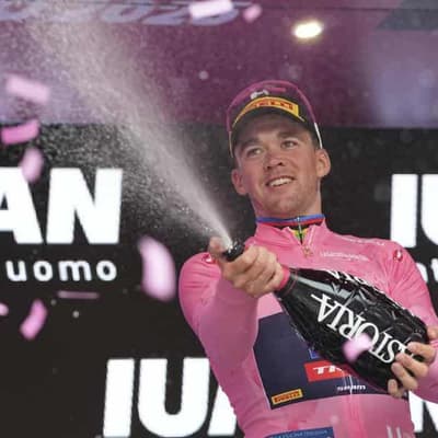 Pedersen 'insane' Giro treble as Aussie Storer shines