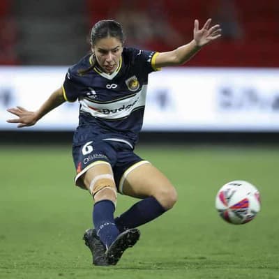 Late bloomer Gomez ready to reunite with Matildas star