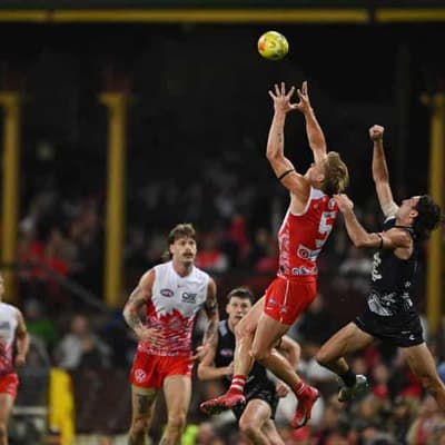 Blues defeat by Swans leaves coach Voss exasperated