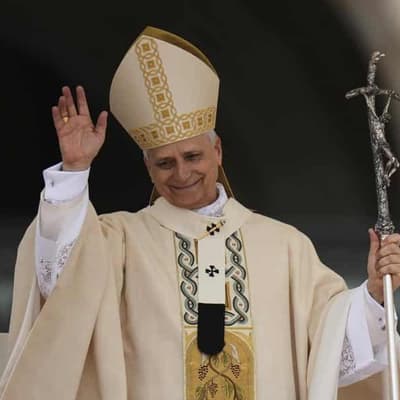 Pope urges unity for divided church in landmark mass