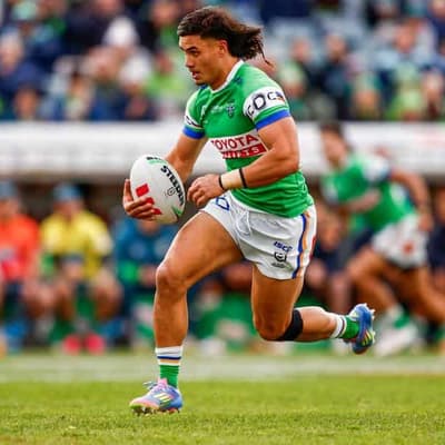 Clinical Canberra move to third with thumping of Titans