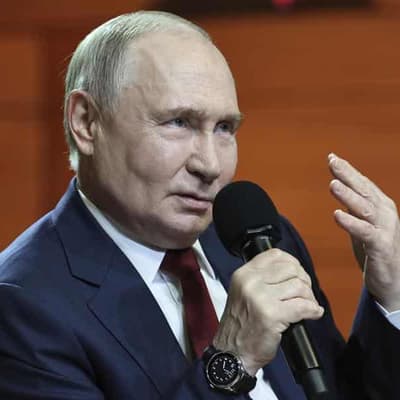 EU, UK go ahead with new Russia sanctions without US