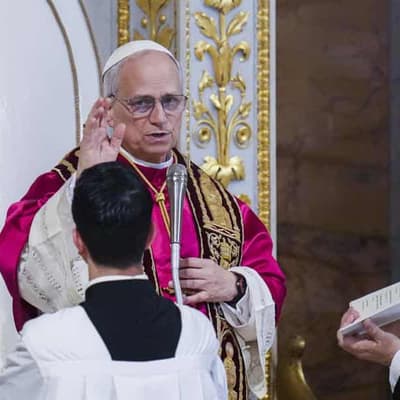 Pope confirmed willing to host Ukraine talks: Italy PM