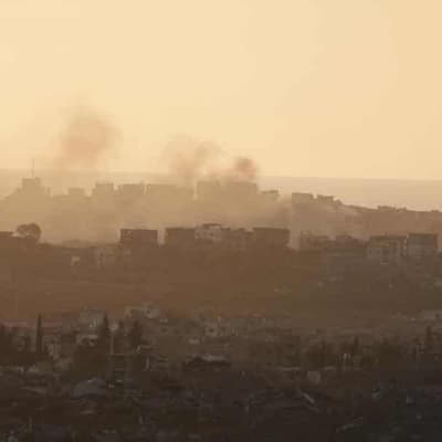 More Gaza strikes as global criticism of Israel grows