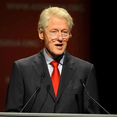 No, Bill Clinton didn't receive $17m Saudi helicopter