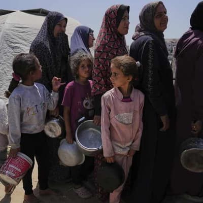 Gaza still waiting for aid as pressure mounts on Israel