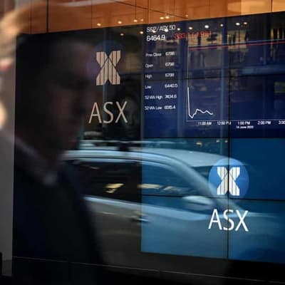 Australian shares finish strong after shaky start