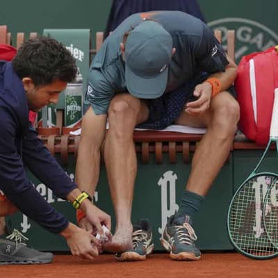 'Jeez, I'm sorry' - Demon wins despite feet of clay