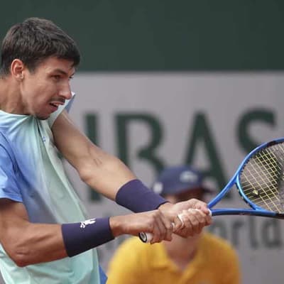 No Ruud awakening awaits as Popyrin powers on in Paris