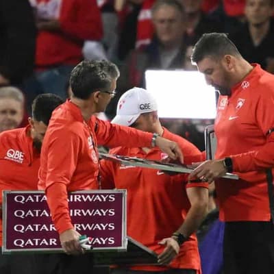 Swans coach turns to former club foe in hour of need