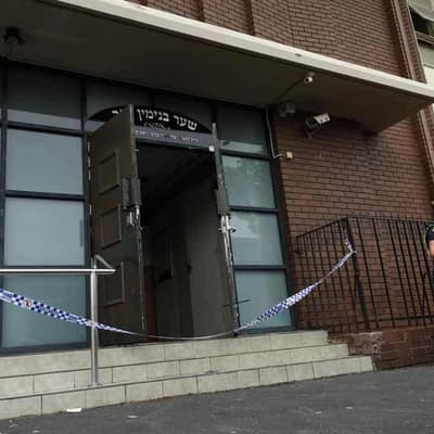 Properties raided in hunt for synagogue arsonists