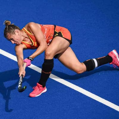 Hockeyroos hit for eight by rampant Dutch