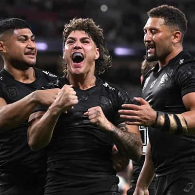 Walsh sends Slater a message after star Broncos return