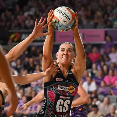 Vixens show Melbourne Super Netball rivals who is boss