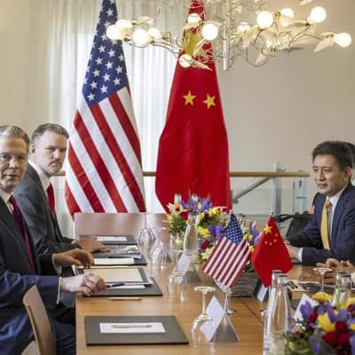 US and Chinese officials meet in the UK for trade talks
