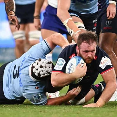 Knee injury forces Wallabies prop into early retirement