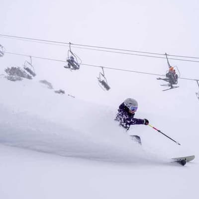 Skiers hail 'fair dinkum snowstorm' as states shiver