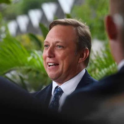 'Temu version': opposition lashes visionless budget