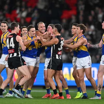 Ladder-leading Magpies given major scare by Eagles