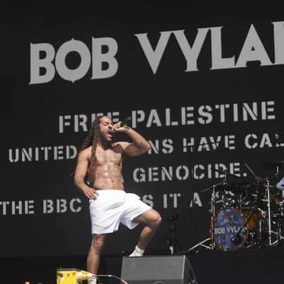 BBC regrets not stopping Glastonbury live stream