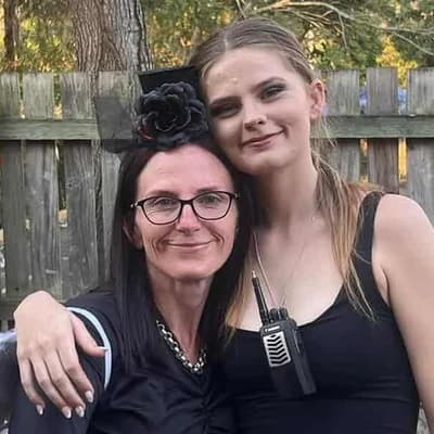 Forever 17: loved ones remember free spirited Pheobe