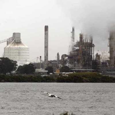 Green hydrogen powers back up with major funding