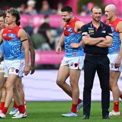 Melbourne coach urges fight as finals chances disappear