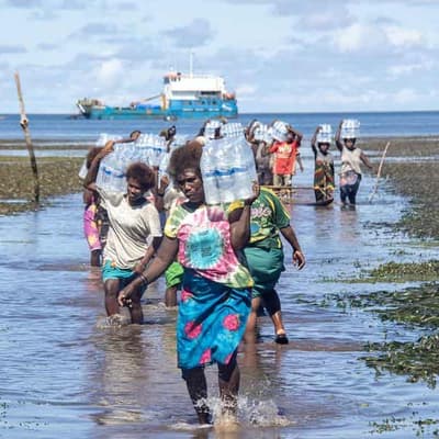 Inside the race to relieve drought-stricken PNG islands