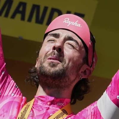 Aussie Storer third on Tour stage behind Healy solo