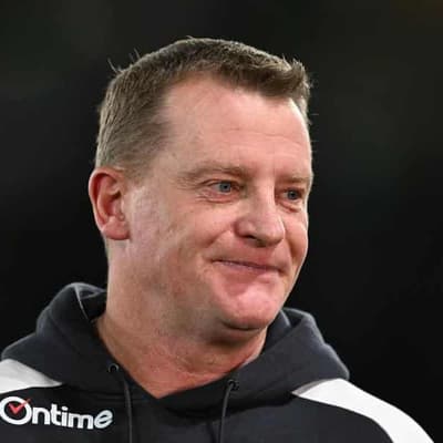 Voss calls for ball-ups after AFL umpire collisions