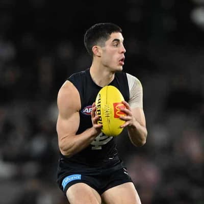 Blues onballer falls foul of umpire contact crackdown