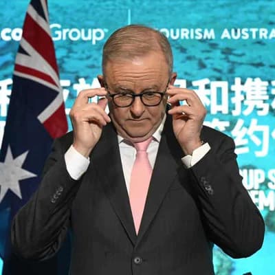 Clouds of war shroud PM's sunny China tourism pitch