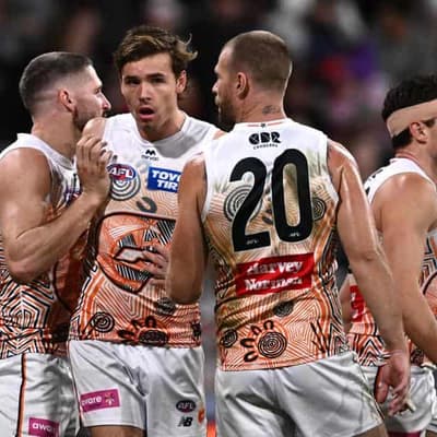 Six-goal Cadman cashes in as Giants declaw Cats