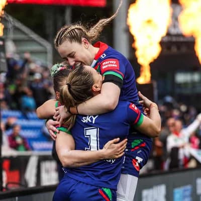 Warriors break their drought to make fans feel at home