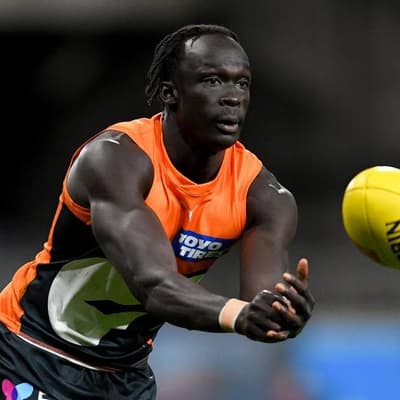 Giants want young gun to stay amid Victorian interest